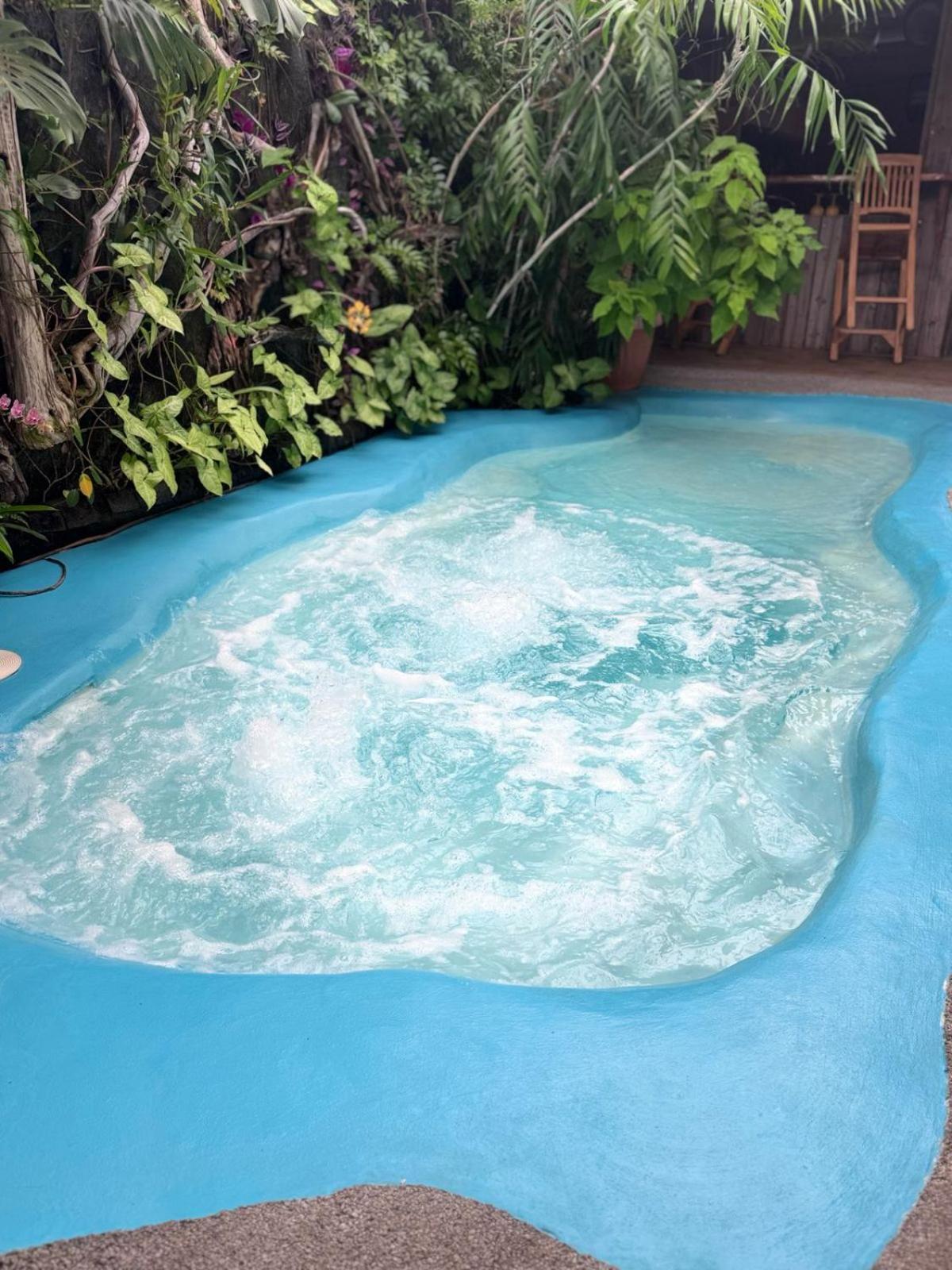 Villa Les Pieds Dans L'Eau, Cilaos Exterior foto