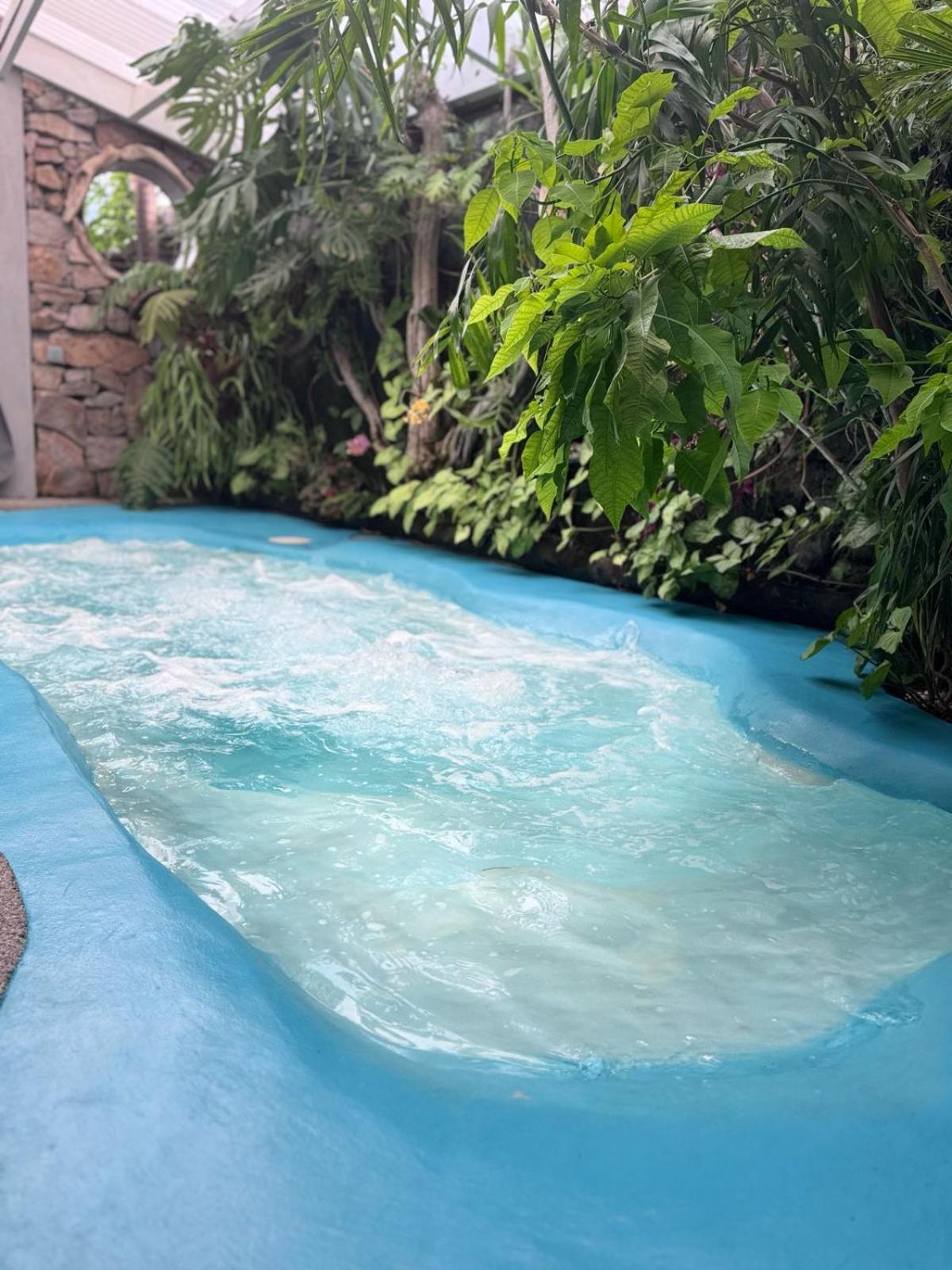 Villa Les Pieds Dans L'Eau, Cilaos Exterior foto